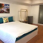Yuki Hostel & Apartment